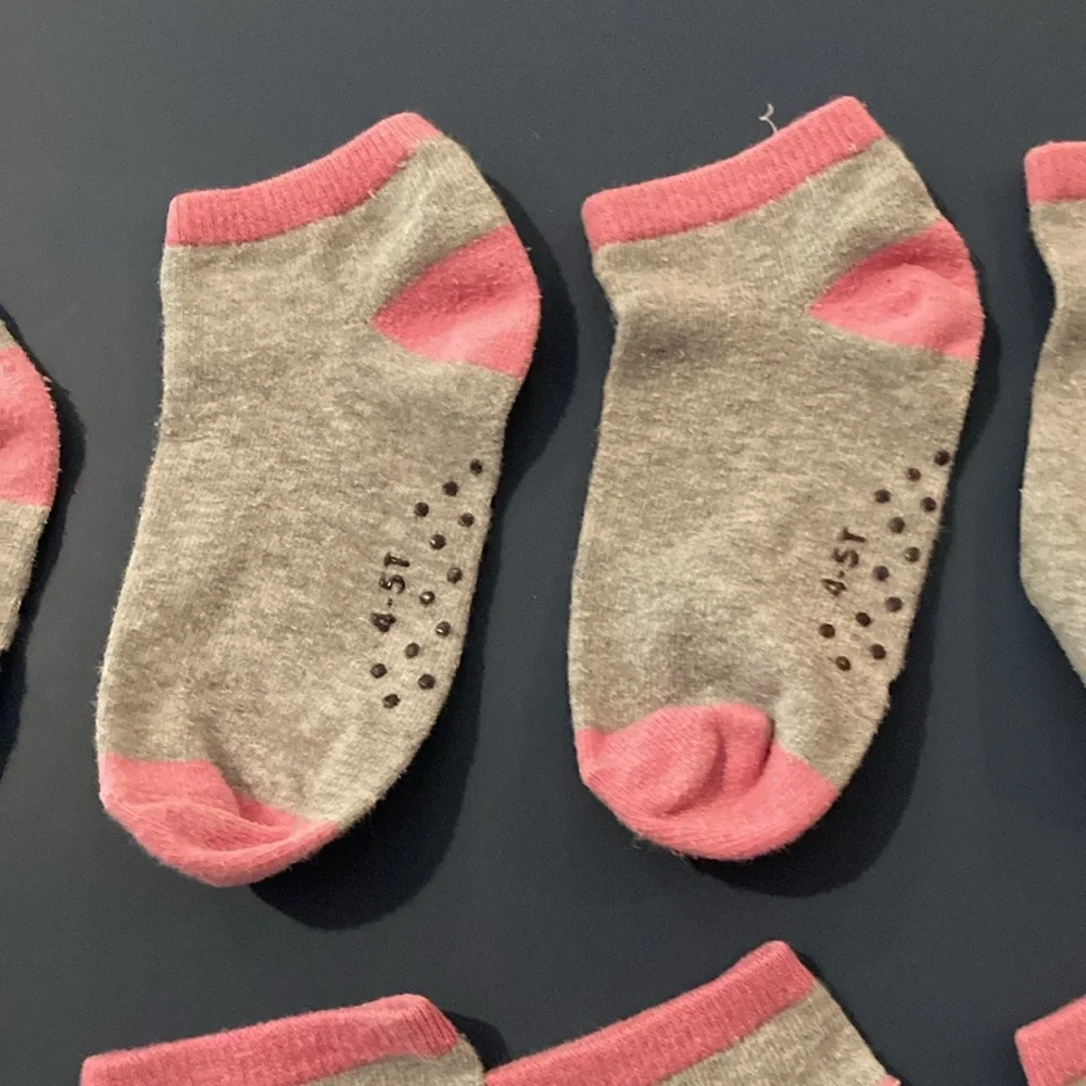 Girls socks 4 to 5T. EUC. Has some wear from washing and wearing. 6 pairs.
